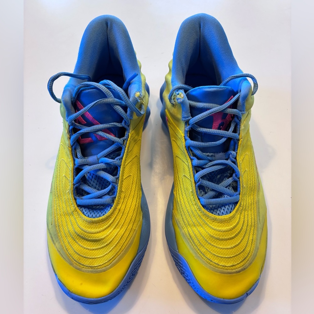 Giannis Immortality 4 “Candy Funhouse” basketball shoes. Size M 9.5